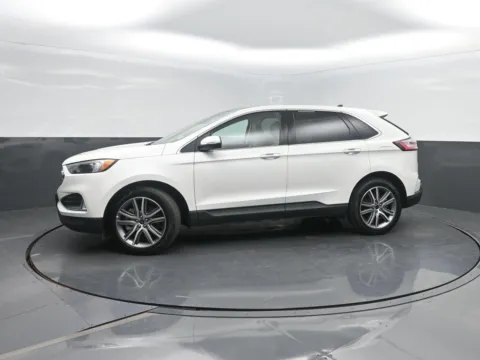 White 2023 Ford Edge Titanium for sale in Charles City, IA