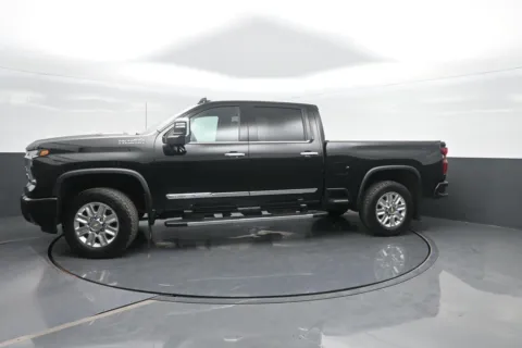 Black 2024 Chevrolet Silverado 2500HD High Country for sale in Charles City, IA