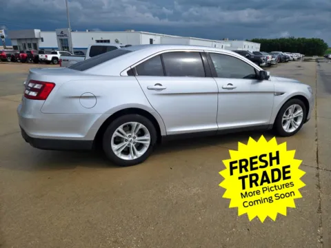 More photos of 2013 Ford Taurus SEL at Mike Molstead Chevrolet, GMC, IA