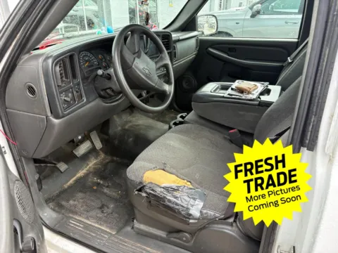 More photos of 2005 Chevrolet Silverado 1500 Work Truck at Mike Molstead Chevrolet, GMC, IA