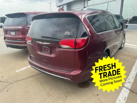 More photos of 2018 Chrysler Pacifica Touring L Plus at Mike Molstead Chevrolet, GMC, IA