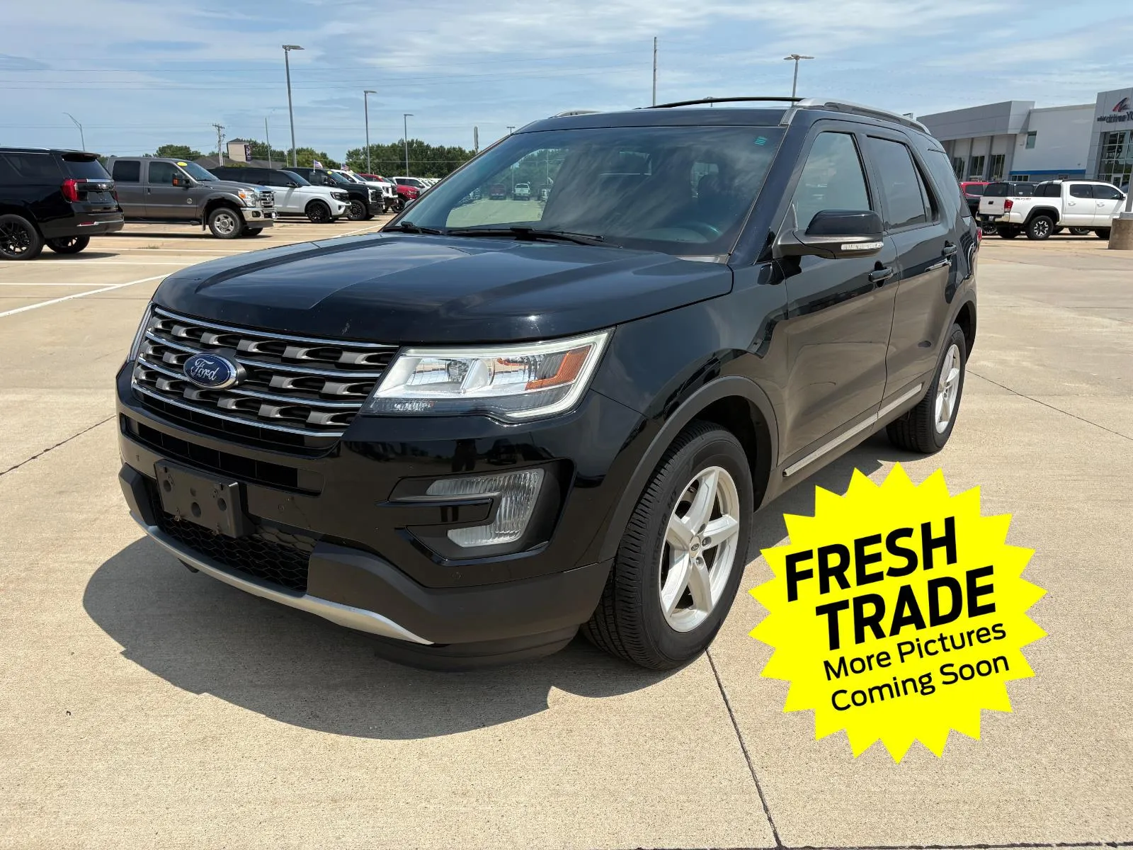 Black 2017 Ford Explorer XLT for sale in Charles City, IA