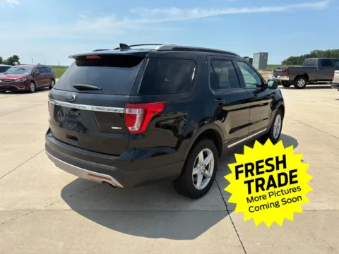 More photos of 2017 Ford Explorer XLT at Mike Molstead Chevrolet, GMC, IA