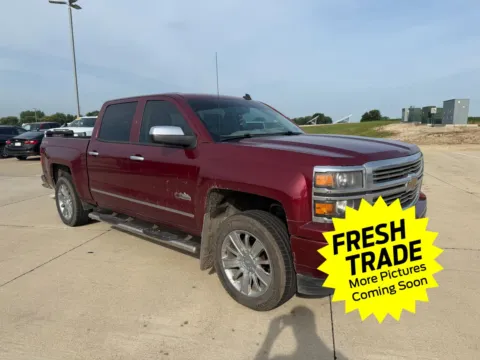More photos of 2014 Chevrolet Silverado 1500 High Country at Mike Molstead Chevrolet, GMC, IA