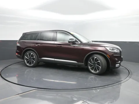 Another view of 2020 Lincoln Aviator Reserve for sale in Charles City, IA at Mike Molstead Chevrolet, GMC