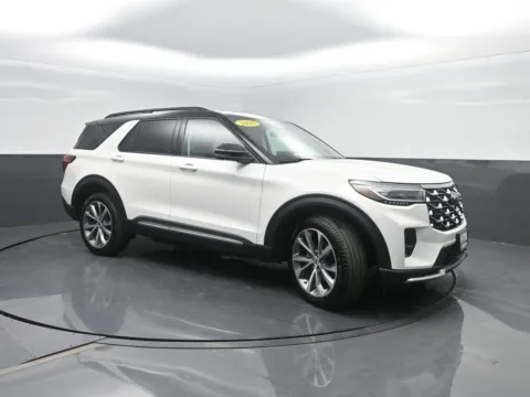 More photos of 2025 FORD Explorer Platinum at Mike Molstead Chevrolet, GMC, IA