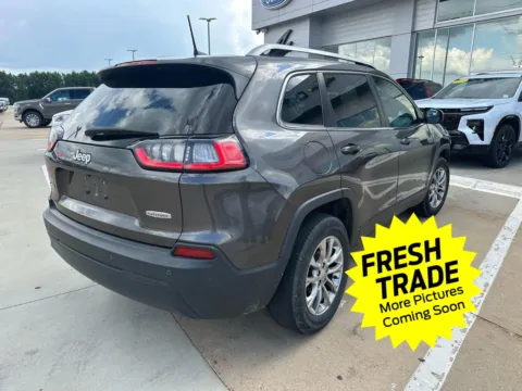 Photos of 2019 Jeep Cherokee Latitude Plus for sale in Charles City, IA at Mike Molstead Chevrolet, GMC
