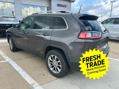 More photos of 2019 Jeep Cherokee Latitude Plus at Mike Molstead Chevrolet, GMC, IA