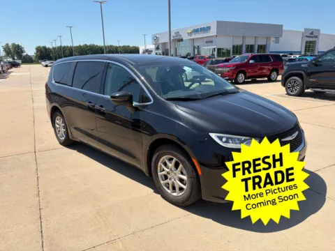 More photos of 2023 Chrysler Pacifica Touring L at Mike Molstead Chevrolet, GMC, IA