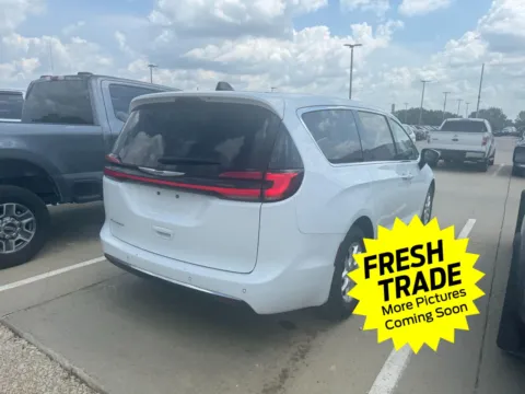 More photos of 2023 Chrysler Pacifica Touring L at Mike Molstead Chevrolet, GMC, IA
