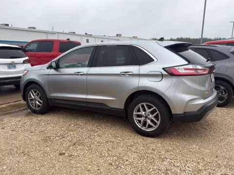 More photos of 2024 Ford Edge SEL at Mike Molstead Chevrolet, GMC, IA
