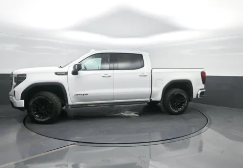 White 2023 GMC Sierra 1500 AT4X for sale in Charles City, IA
