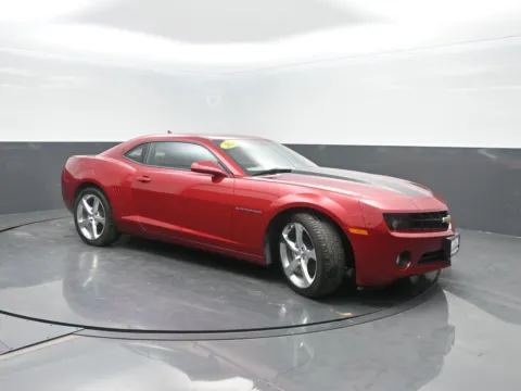 More photos of 2013 Chevrolet Camaro LT at Mike Molstead Chevrolet, GMC, IA