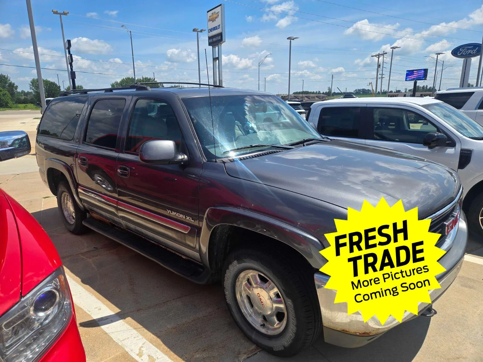 Gray 2001 GMC Yukon XL SLT for sale in Charles City, IA