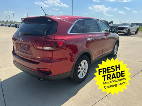 More photos of 2020 KIA SORENTO LX at Mike Molstead Chevrolet, GMC, IA