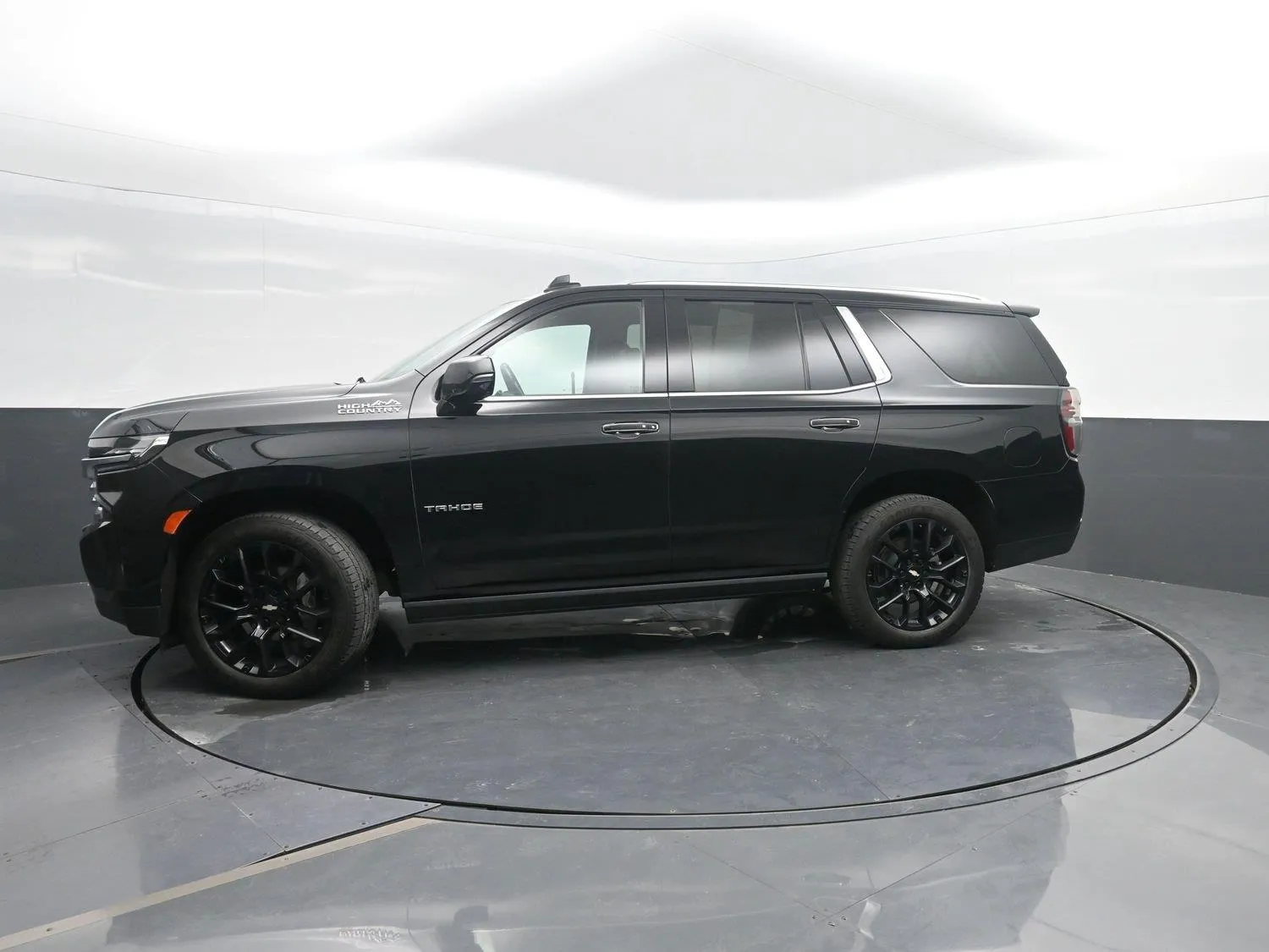 Black 2022 Chevrolet Tahoe High Country for sale in Charles City, IA