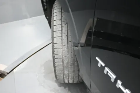 More photos of 2022 Chevrolet Tahoe High Country at Mike Molstead Chevrolet, GMC, IA