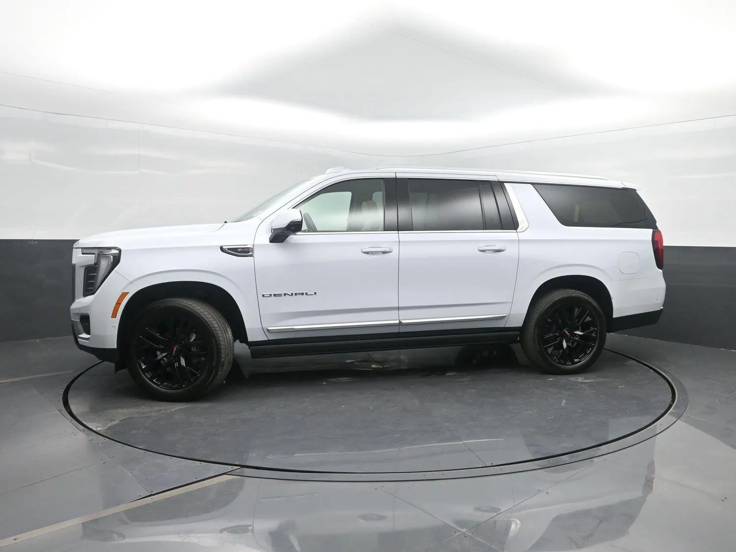 White 2026 GMC Yukon XL Denali for sale in Charles City, IA