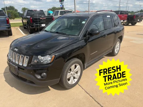 Black 2016 Jeep Compass Latitude for sale in Charles City, IA