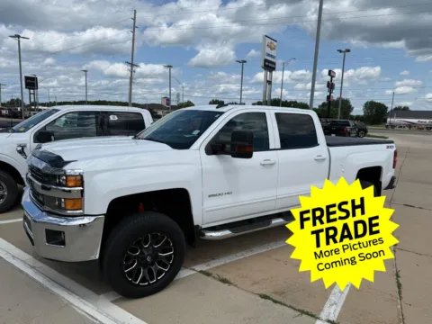 White 2016 Chevrolet Silverado 2500HD LT for sale in Charles City, IA