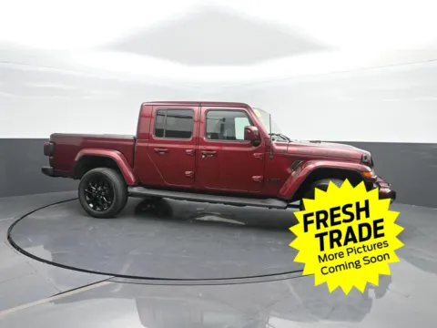 More photos of 2021 Jeep Gladiator High Altitude at Mike Molstead Chevrolet, GMC, IA