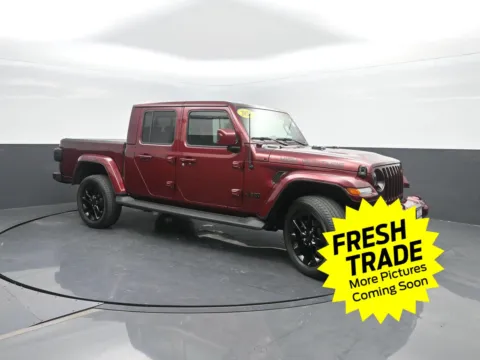 More photos of 2021 Jeep Gladiator High Altitude at Mike Molstead Chevrolet, GMC, IA