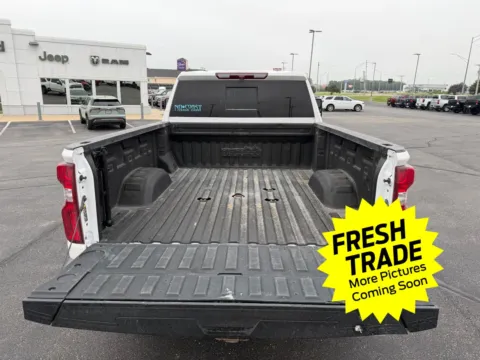 More photos of 2023 Chevrolet Silverado 3500 HD High Country at Mike Molstead Chevrolet, GMC, IA