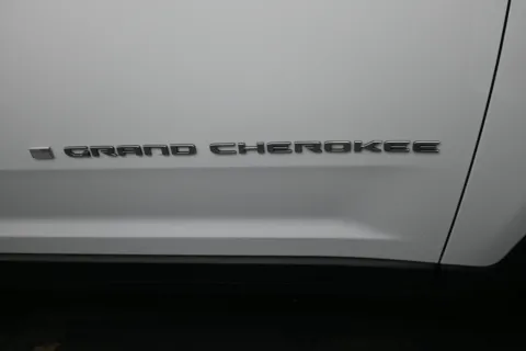 More photos of 2021 Jeep Grand Cherokee L Limited at Mike Molstead Chevrolet, GMC, IA