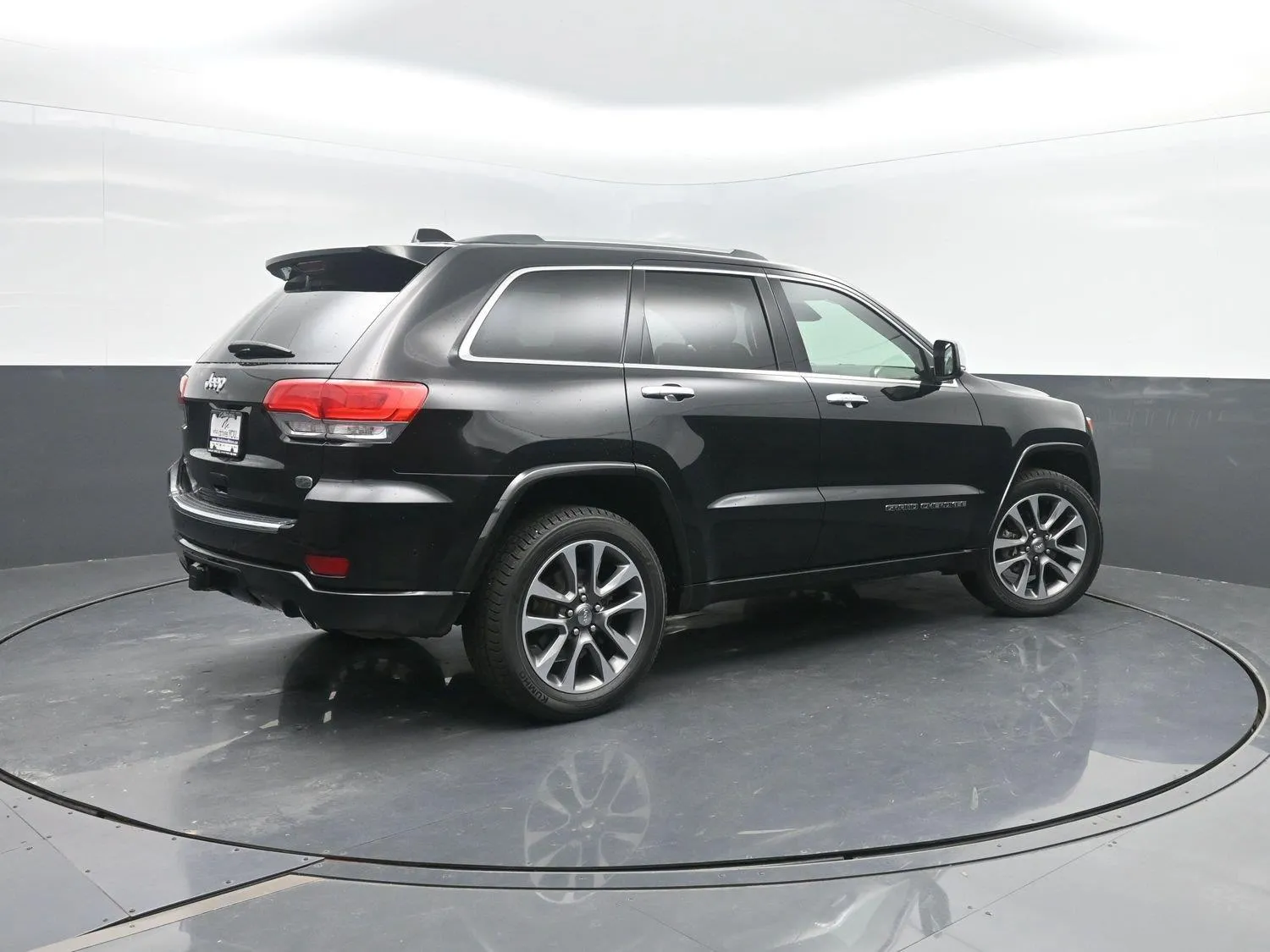 Black 2018 Jeep Grand Cherokee Overland for sale in Charles City, IA