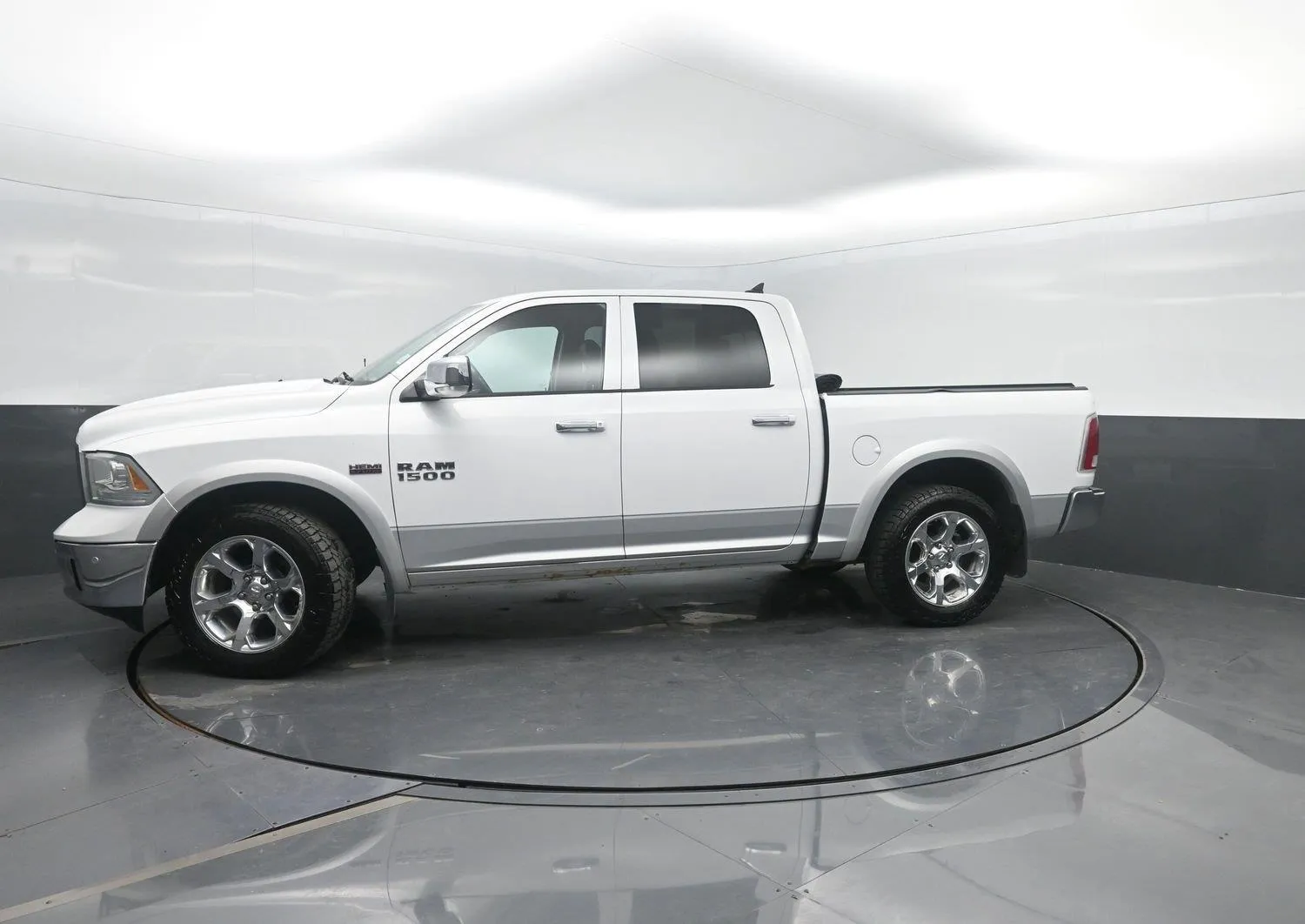 White 2016 Ram 1500 Laramie for sale in Charles City, IA