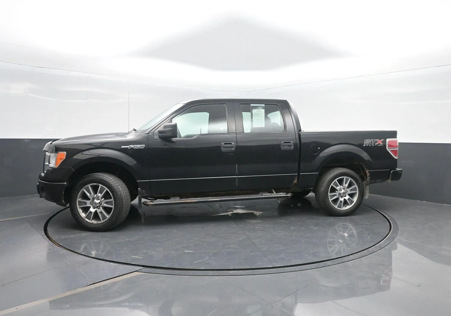Black 2014 Ford F-150 STX for sale in Charles City, IA