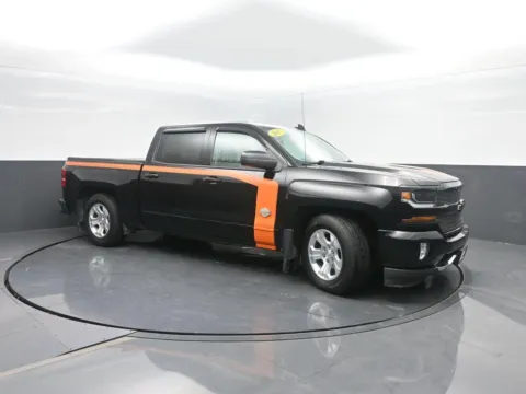 More photos of 2017 Chevrolet Silverado 1500 LT at Mike Molstead Chevrolet, GMC, IA