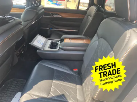 More photos of 2022 Jeep Grand Wagoneer Series III at Mike Molstead Chevrolet, GMC, IA