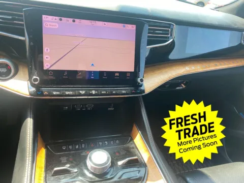 More photos of 2022 Jeep Grand Wagoneer Series III at Mike Molstead Chevrolet, GMC, IA