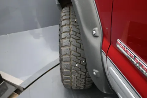 More photos of 2003 Ford Super Duty F-250 Lariat at Mike Molstead Chevrolet, GMC, IA