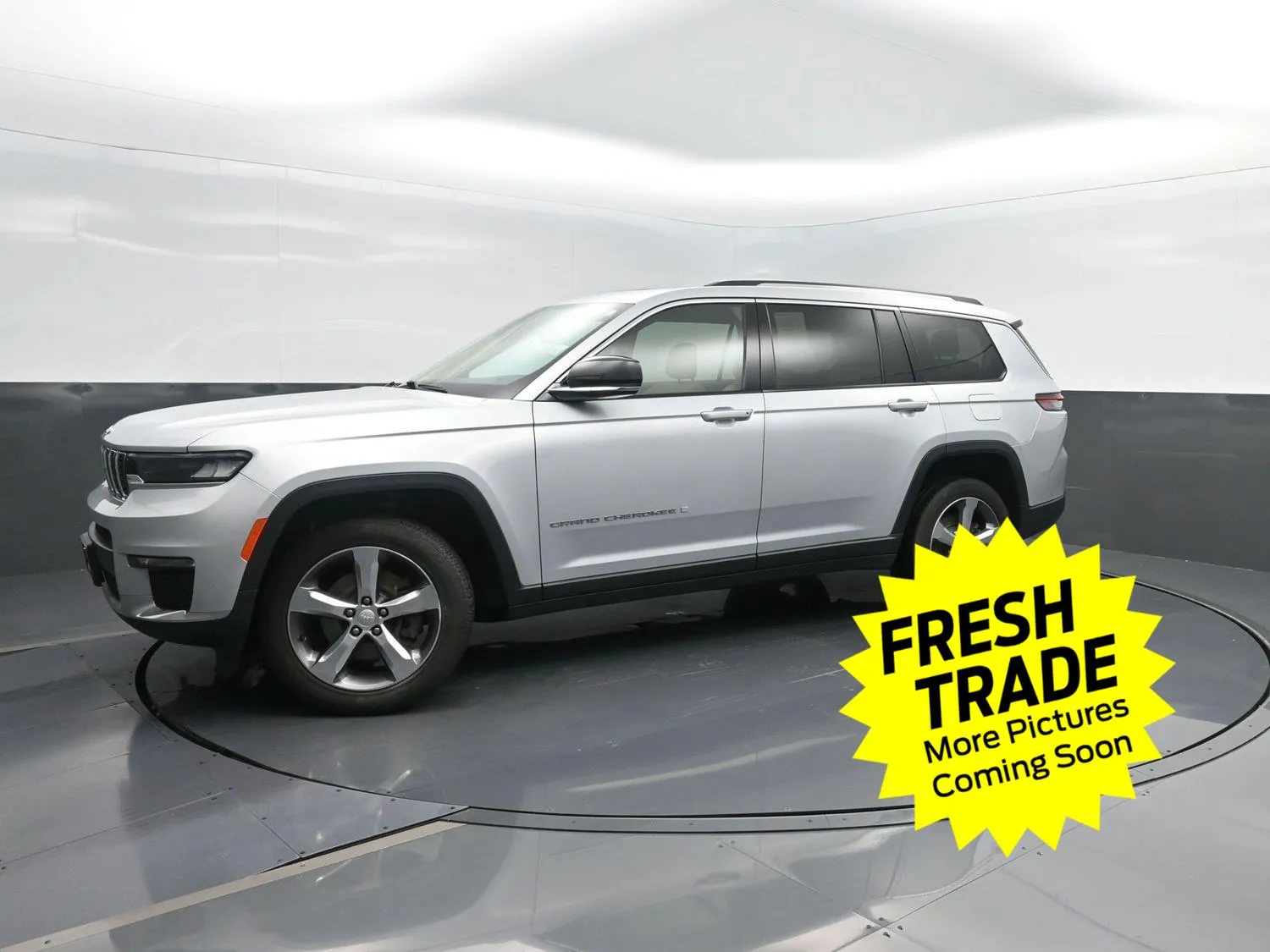 Silver 2022 Jeep Grand Cherokee L Limited for sale in Charles City, IA