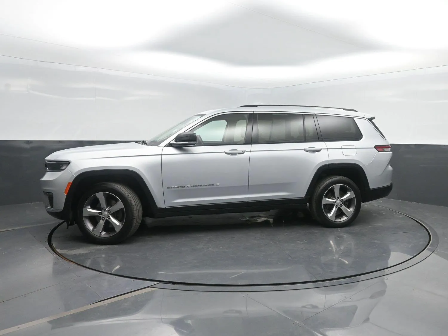 2022 Jeep Grand Cherokee L Limited for sale in Charles City, IA