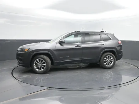 Gray 2019 Jeep Cherokee Latitude Plus for sale in Charles City, IA