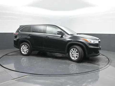 Another view of 2015 Toyota Highlander LE for sale in Charles City, IA at Mike Molstead Chevrolet, GMC