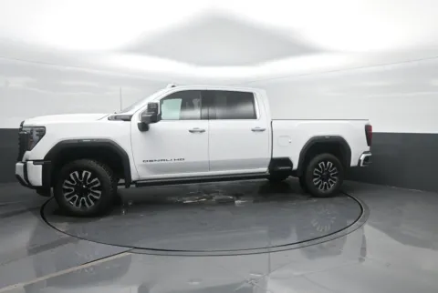 White 2024 GMC Sierra 2500 HD Denali Ultimate for sale in Charles City, IA