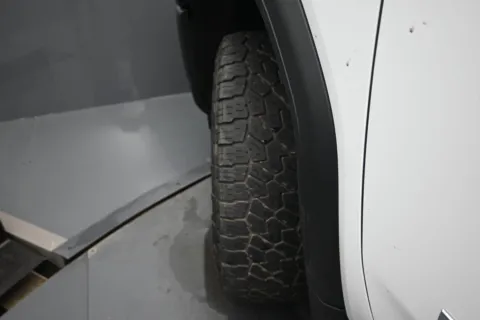 More photos of 2024 GMC Sierra 2500 HD Denali Ultimate at Mike Molstead Chevrolet, GMC, IA