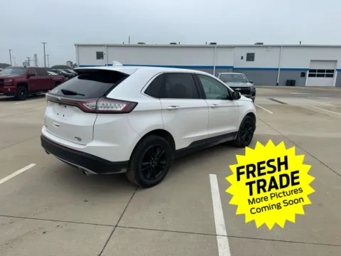 More photos of 2016 Ford Edge SEL at Mike Molstead Chevrolet, GMC, IA