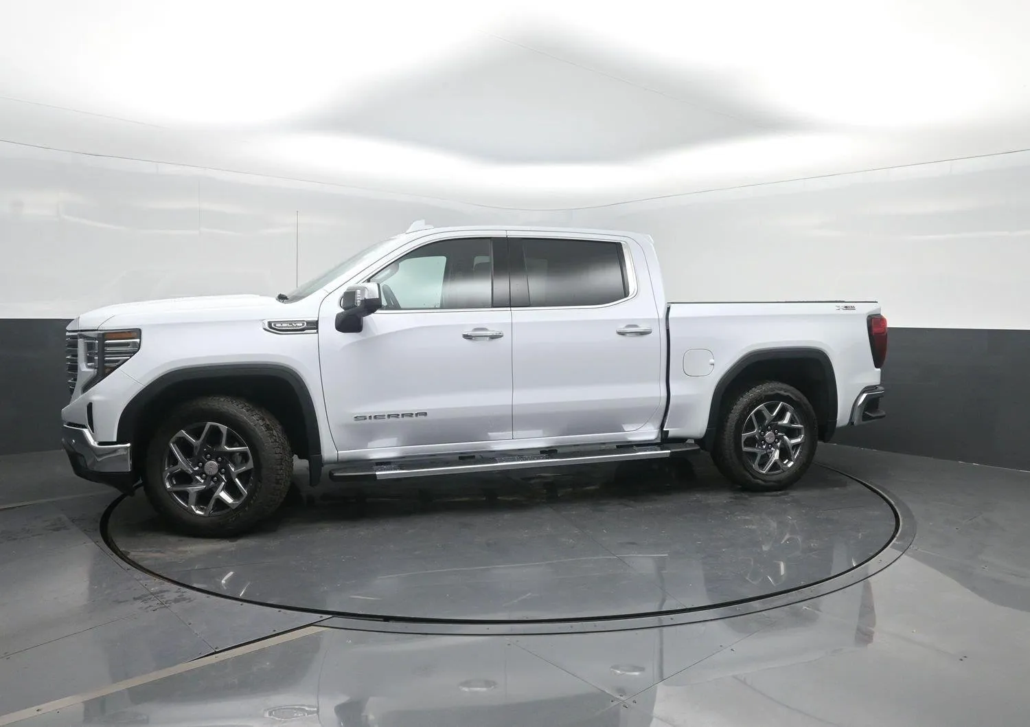 White 2026 GMC Sierra 1500 SLT for sale in Charles City, IA