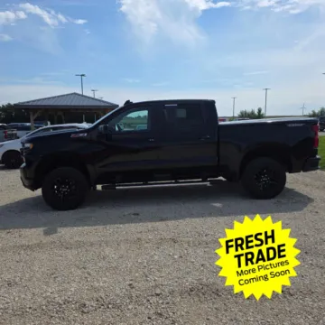 Black 2019 Chevrolet Silverado 1500 LT Trail Boss for sale in Charles City, IA