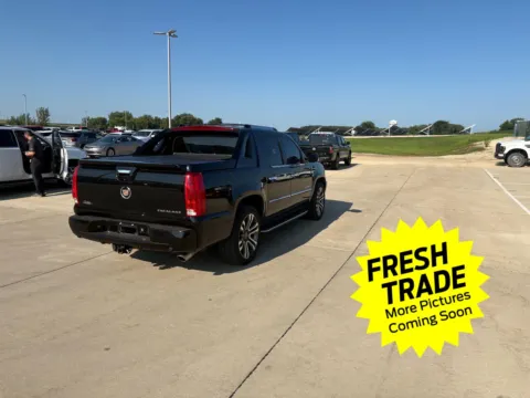 More photos of 2013 Cadillac Escalade EXT Luxury at Mike Molstead Chevrolet, GMC, IA