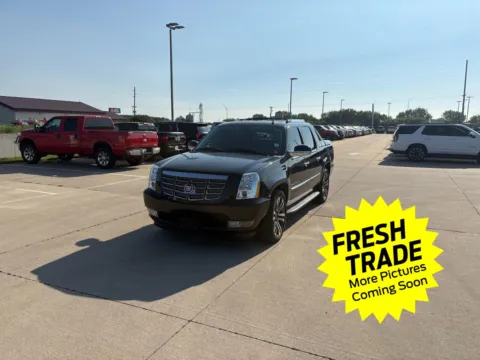 More photos of 2013 Cadillac Escalade EXT Luxury at Mike Molstead Chevrolet, GMC, IA