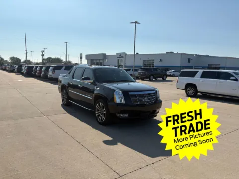 Black 2013 Cadillac Escalade EXT Luxury for sale in Charles City, IA
