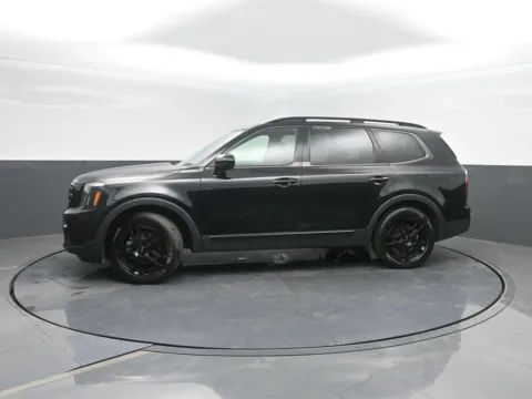 Black 2024 KIA Telluride SX X-Line for sale in Charles City, IA