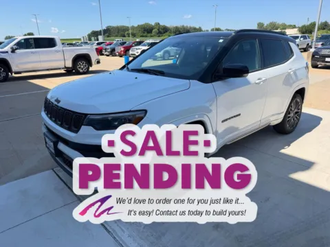 White 2024 Jeep Compass Limited for sale in Charles City, IA