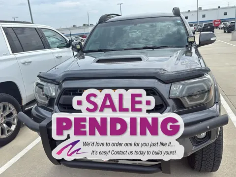 Gray 2015 Toyota Tacoma V6 for sale in Charles City, IA